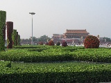 Una vista sull'immensa piazza Tienanmen a Pechino